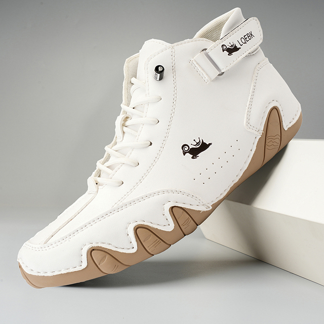 Rene | Ultra bequeme orthopädische Barfußschuhe für Männer