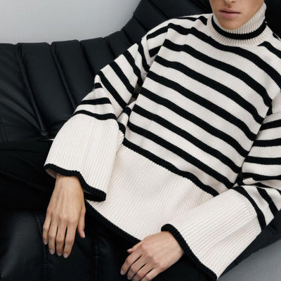 Kynesia - Übergroß Strickpullover Mit Streifenmuster Und Rollkragen