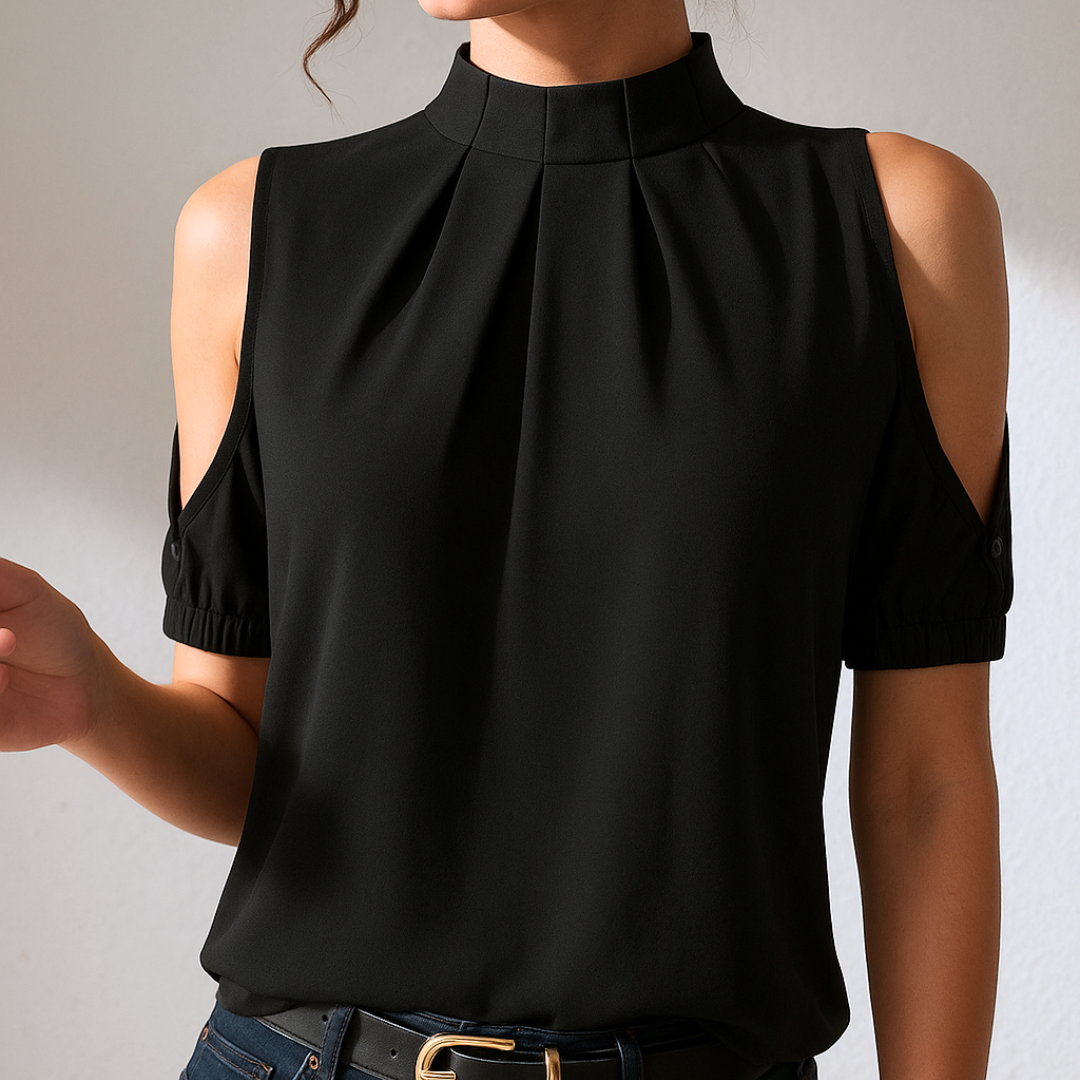 Inge™ | Schwarze Plisseebluse mit geschlitzten Ärmeln