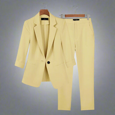 Elegantes, vielseitiges und raffiniertes Blazer- und Hosenset für Damen