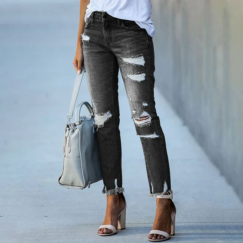 Nora | Distressed Jeans