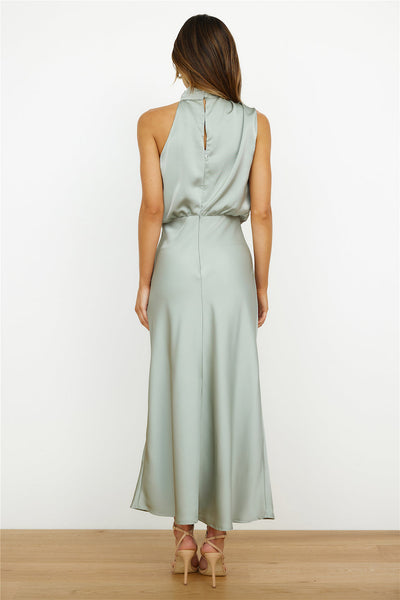 Desislava | Elegantes Midikleid mit asymmetrischem Rundhalsausschnitt