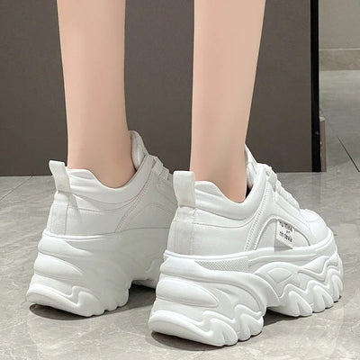 Betty | Bequeme und klobige Plateau-Sneakers
