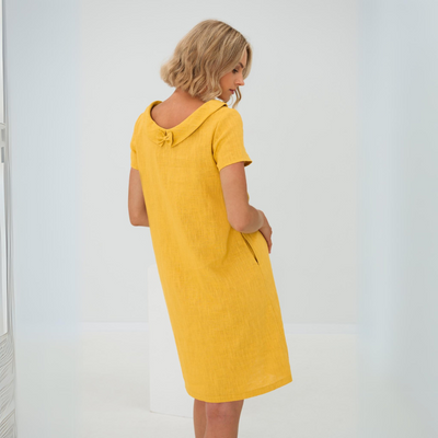 Solea – Lockeres Sommerkleid in Gelb mit weitem Kragen