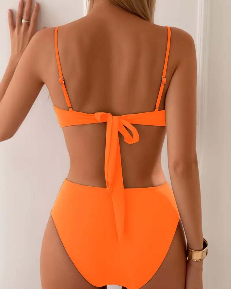 Eleganter Zweiteiler: Verführerischer Bikini