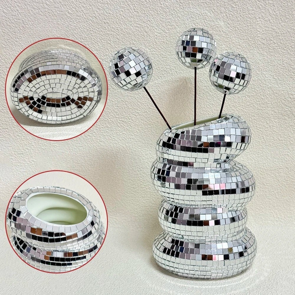 GlamSphere – Spiegelverkleidete Discovase mit Retrocharme und modernem Flair