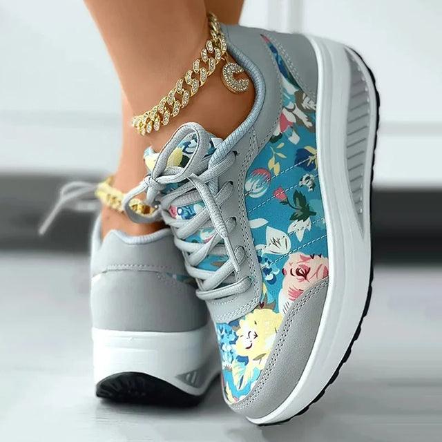 Pasba | Modische Sneakers mit Blumendruck und gepolsterter Sohle