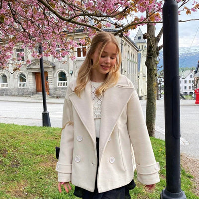 Sarah - Modische cropped Jacke