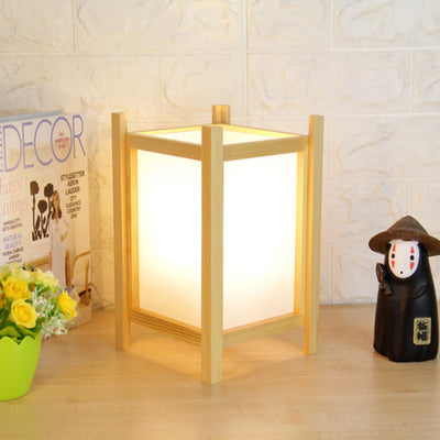 Woodelle – Moderne Tischlampe mit Charme aus natürlichem Holz