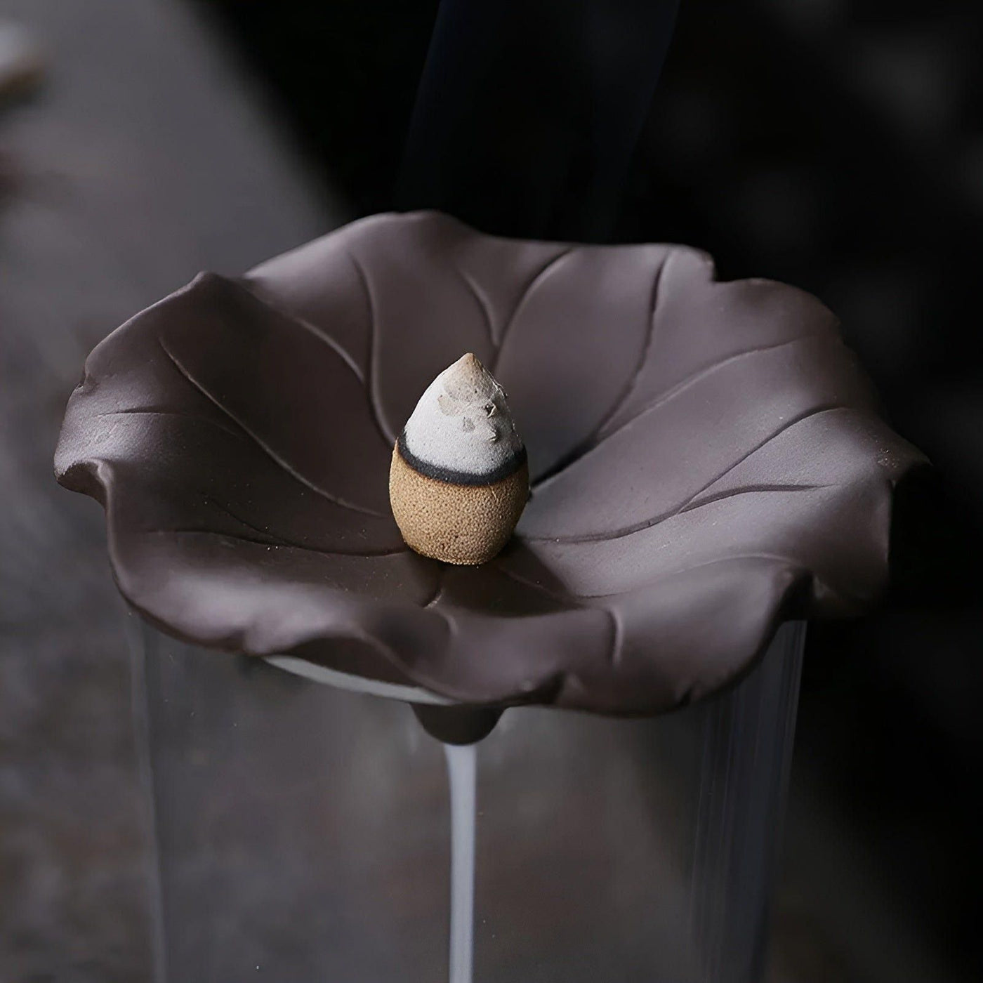 TranquilMist – Eleganter Räucherer mit Rücklauf für eine ruhige und entspannte Atmosphäre