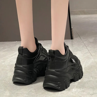 Betty | Bequeme und klobige Plateau-Sneakers