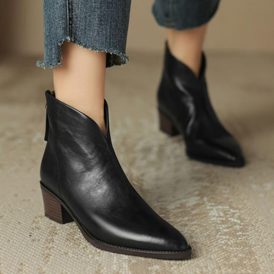 Zabrina – Lederstiefeletten Mit Spitzer Zehenpartie