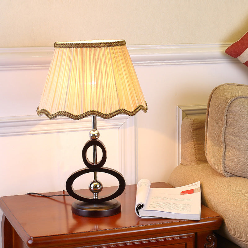 Serenova – Elegante rustikale Nachttischlampe