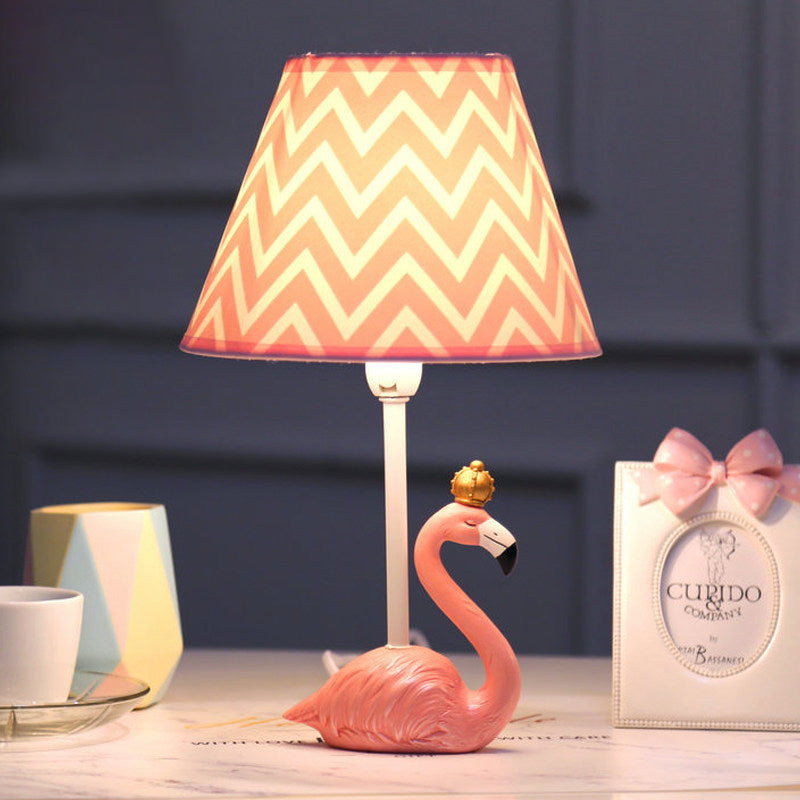 Pinklo – Raffinierte Flamingo-Harpiks-Lampe