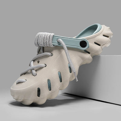 GUSTAV - CLOGS MIT DEKORATIVEN SCHNÜRSENKELN