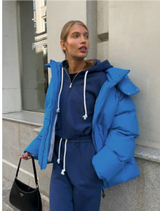 Blau