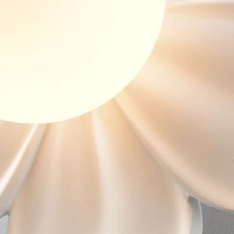 BloomSphere Künstlerischer Blumenball Wandleuchte – Moderne Blumendekoration