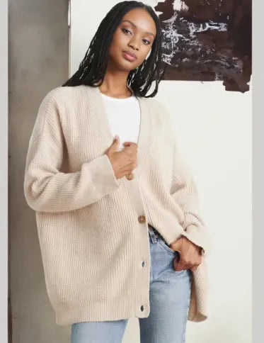 Lucy - Kaschmir-Strickjacke mit V-Ausschnitt