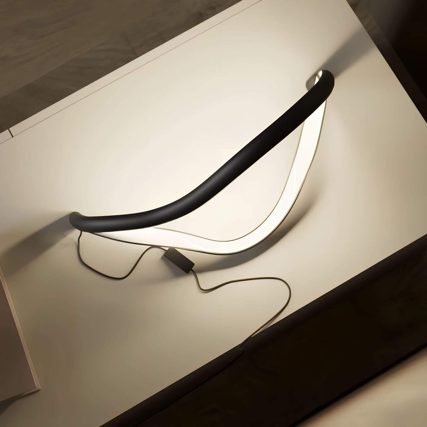 Lumaglow Slim LED-Tischlampe