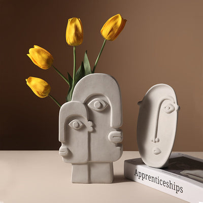 FaceForm Skulpturale Bodenvase – Moderner Kunstnerischer Akzent