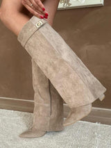 Taupe