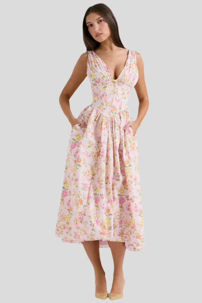 Alena – Elegantes und schmeichelhaftes Sommerkleid