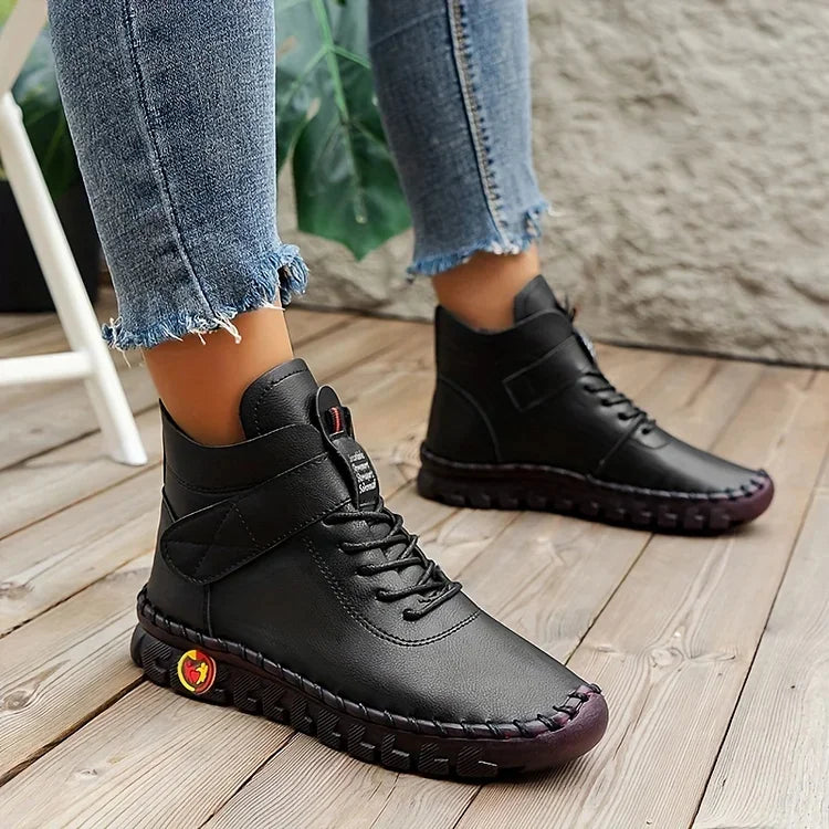 SoleStep - Bequeme orthopädische Stiefelette für Frauen