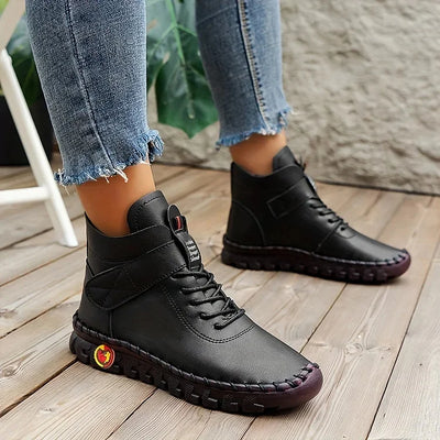 SoleStep - Bequeme orthopädische Stiefelette für Frauen