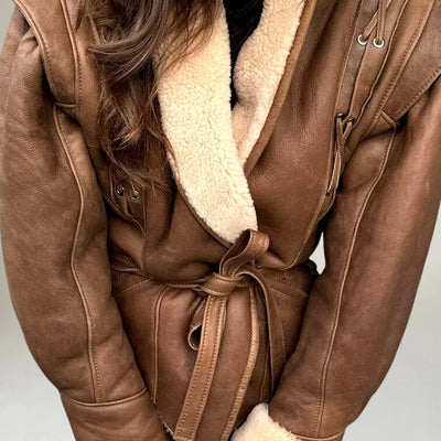 Elegante, zeitgenössische, luxuriöse Leder Wickeljacke für Damen