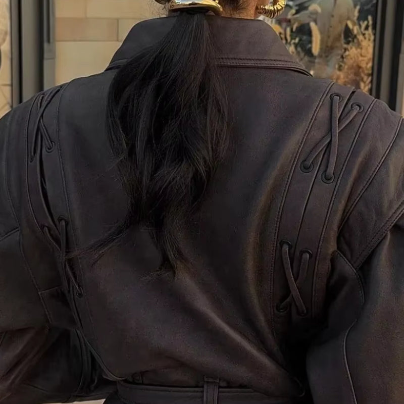 Elegante, zeitgenössische, luxuriöse Leder Wickeljacke für Damen