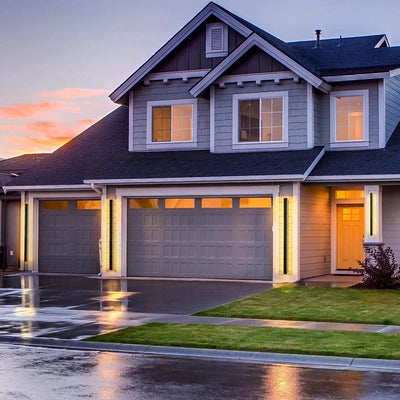 Lunor Moderne Lineare Außenwandleuchte – Metall & Acryl für Terrasse & Eingangsbereich