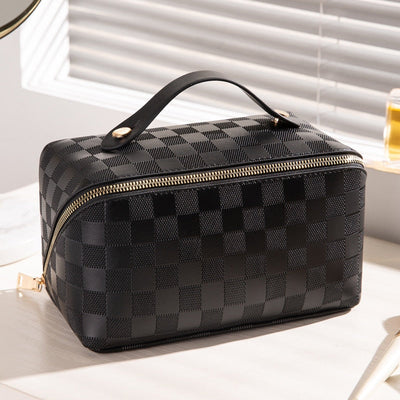 Janine | Luxuriöse karierte Kosmetiktasche