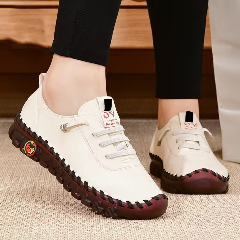 Bequeme flache Schuhe mit weicher Sohle