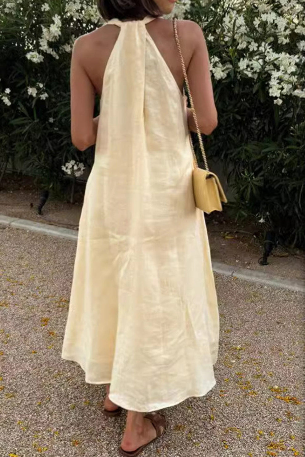 SunEase Sommerkleid mit Schößchen, V-Ausschnitt und Taschen – Lässige Eleganz