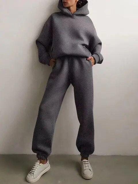 Stilvolles, minimalistisches, bequemes Winter Tracksuit Set für Damen