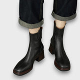 Schwarz