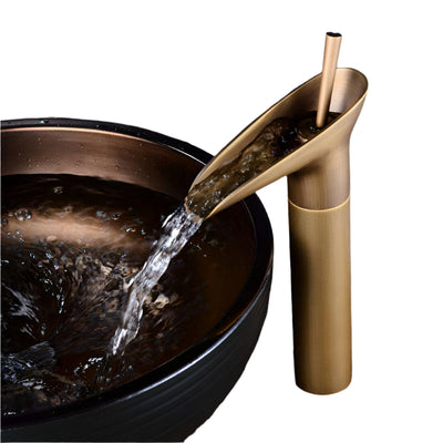 AquaCascade Wasserfallarmatur für das Waschbecken