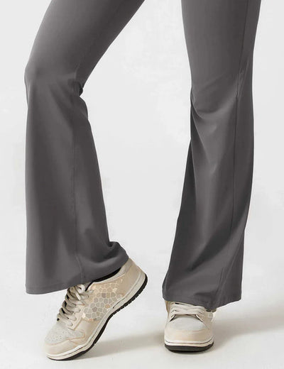 Mireille Schlaganzug mit V-Ausschnitt