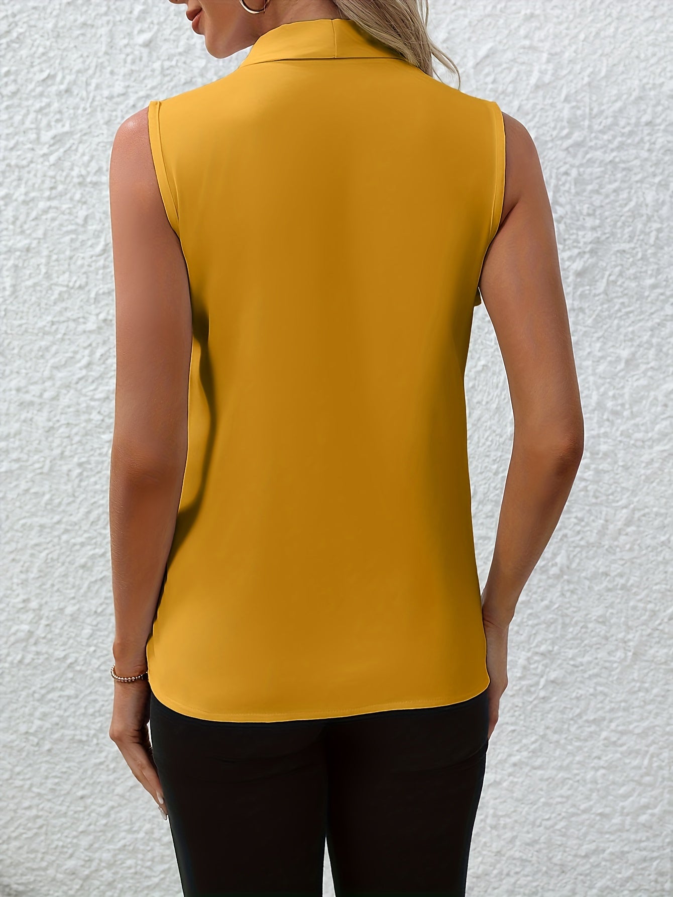 Annabel™ | Ärmellose Bluse mit V-Ausschnitt