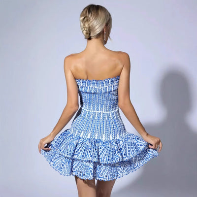 Isadora - Trägerloses gesmoktes Minikleid in leuchtendem Blau