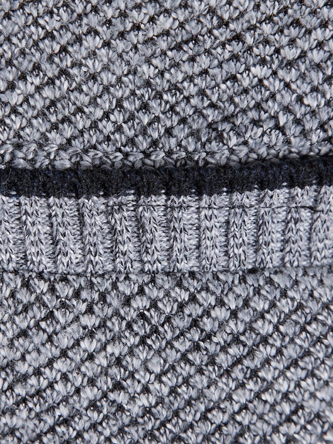 Marcel | Lässige Strickjacke für Herren mit V-Ausschnitt