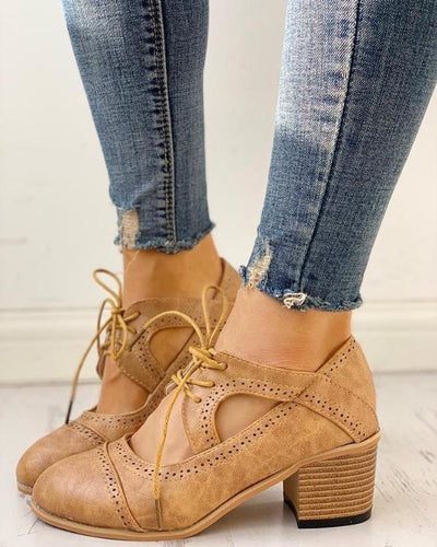 Clara - Damen Schnürpumps mit Vintage-Design und Blockabsatz
