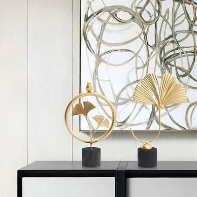 GoldenGrove – Minimalistische Ginkgo-Blatt Skulptur für eleganten natürlichen Charme