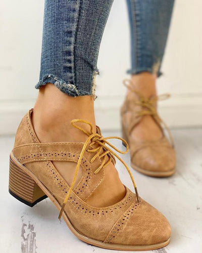 Clara - Damen Schnürpumps mit Vintage-Design und Blockabsatz