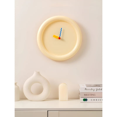 TimePop – Buntes geometrisches Wanduhren im Memphis-Stil mit mutigem künstlerischem Design