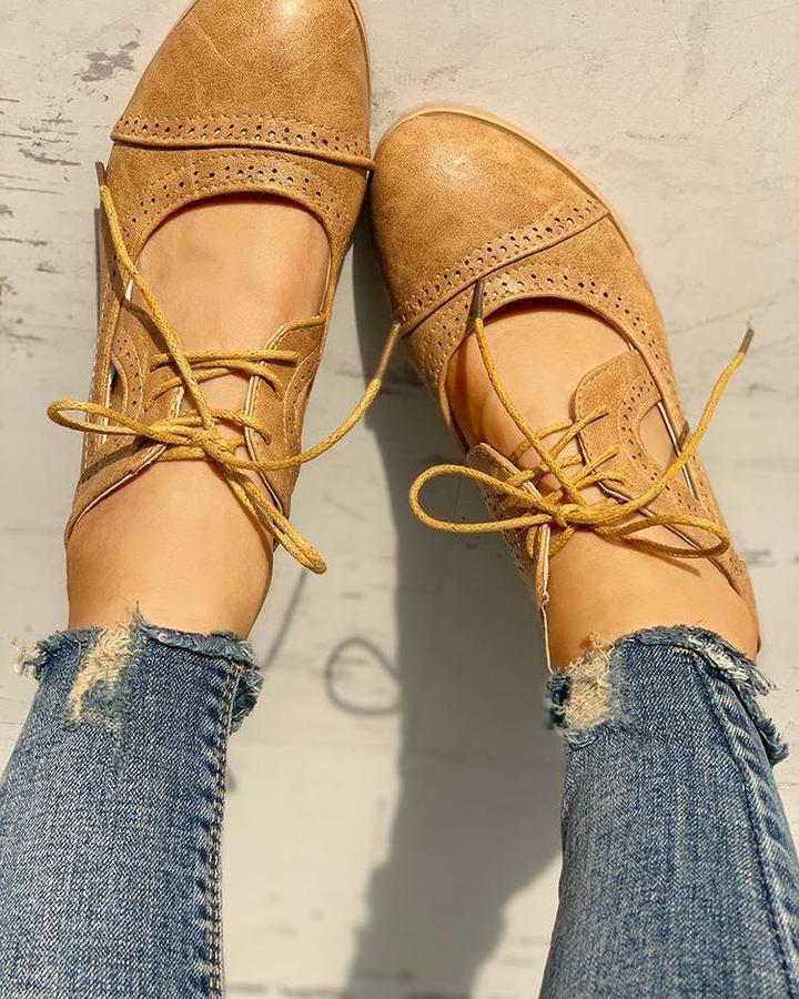 Clara - Damen Schnürpumps mit Vintage-Design und Blockabsatz