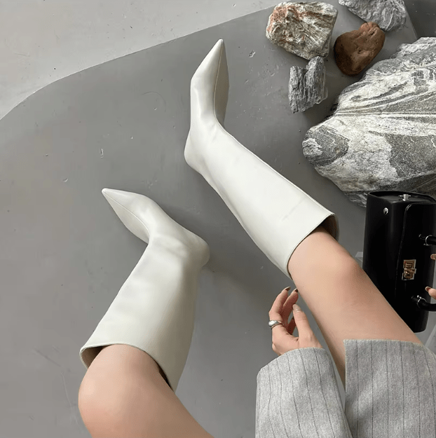 Elevé kniehohe Damenschuhe – Elegante Stiefel mit Absatz