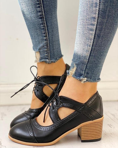 Clara - Damen Schnürpumps mit Vintage-Design und Blockabsatz