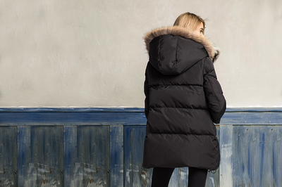 Elegante, maßgeschneiderte, luxuriöse Daunenjacke für Damen