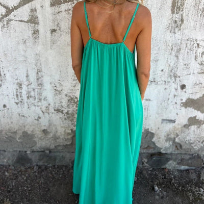 Ria™ | Elegantes Kleid mit V-Ausschnitt